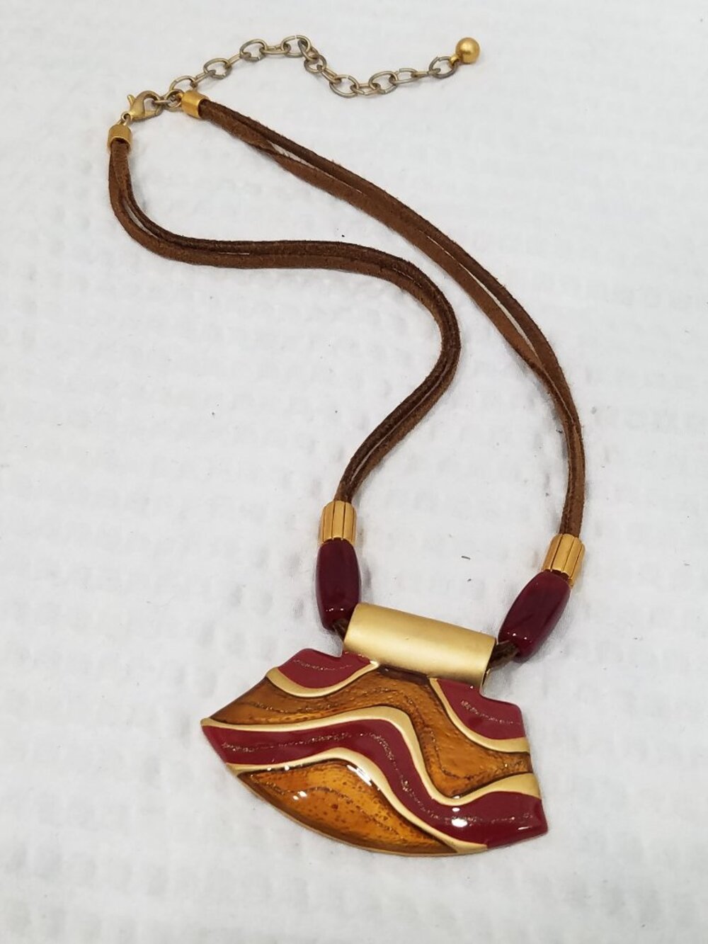 Vtg Artisan Enamel Fan Pendant Choker Necklace – Abstract Red & Cognac Design
